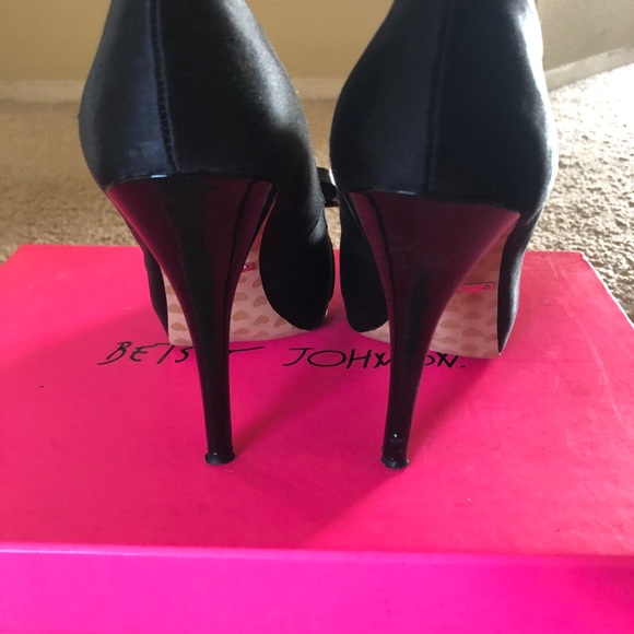 Betsey Johnson Peep Toe Heels - Picture 3 of 5